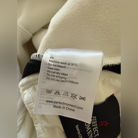 Perfect Moment Aurora Cream Flare Ski Pants PLUS BEANIE - Picture 9 of 16